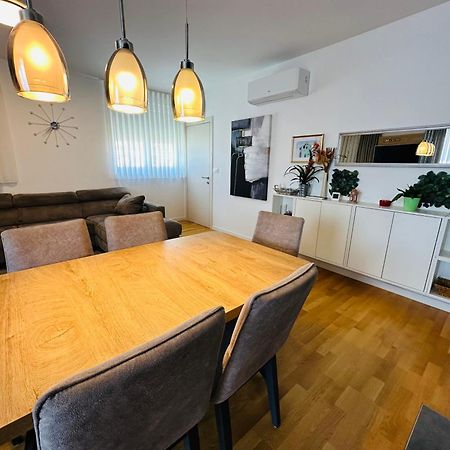 Apartment King With Private Parking ザダル エクステリア 写真